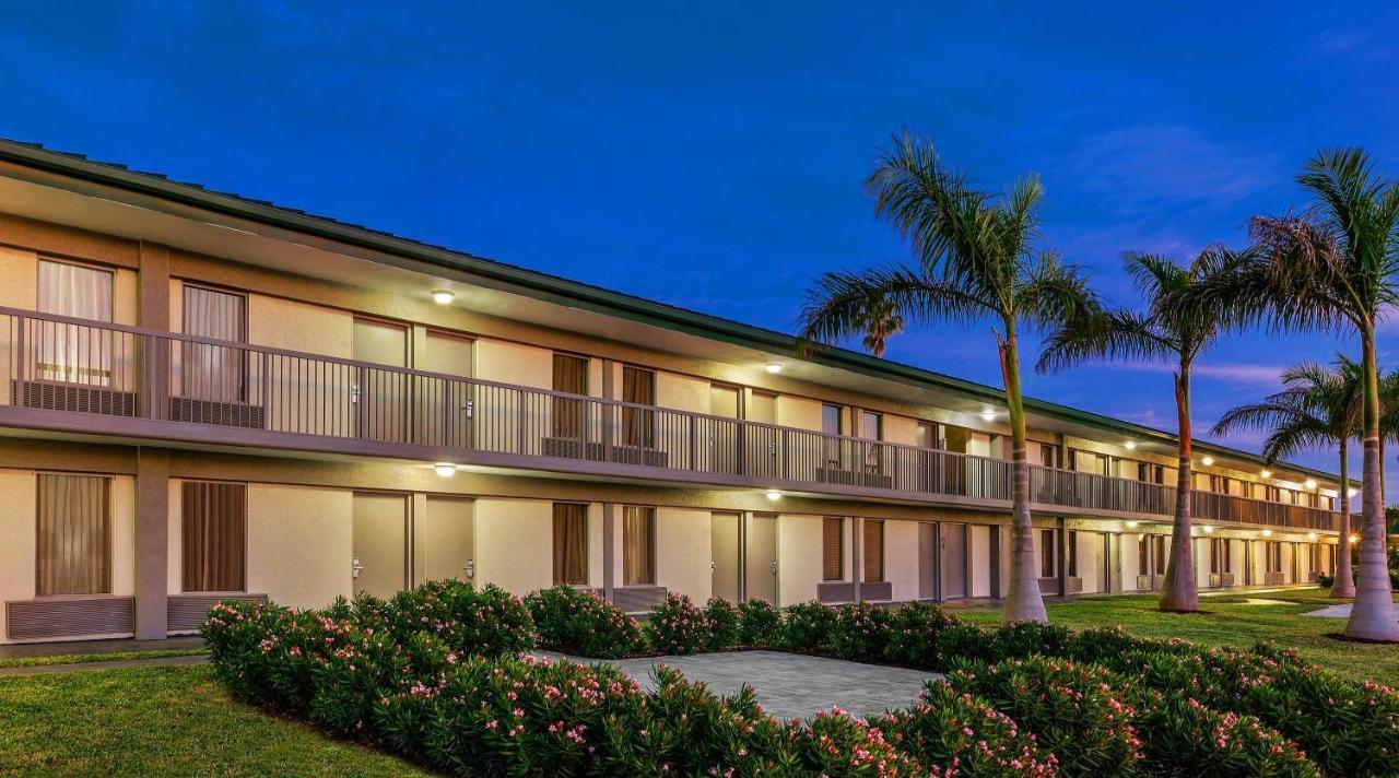 ホテル Marina Vibes - Sarasota South Bradenton エクステリア 写真