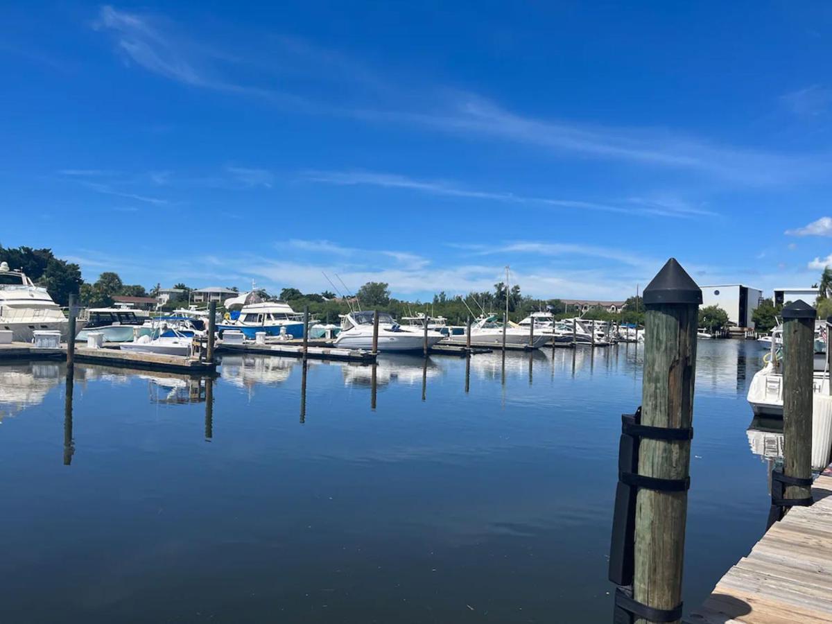 ホテル Marina Vibes - Sarasota South Bradenton エクステリア 写真