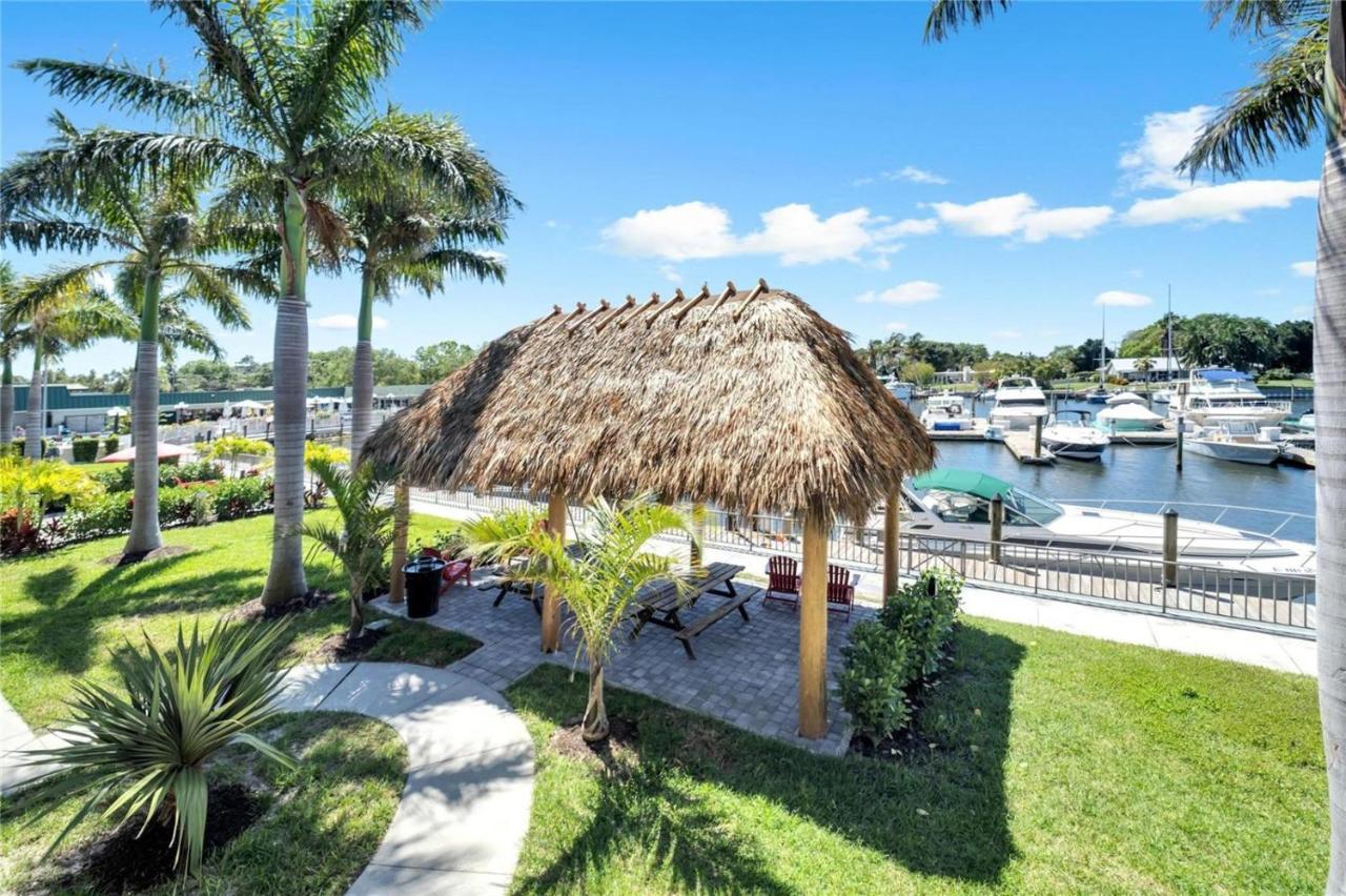 ホテル Marina Vibes - Sarasota South Bradenton エクステリア 写真